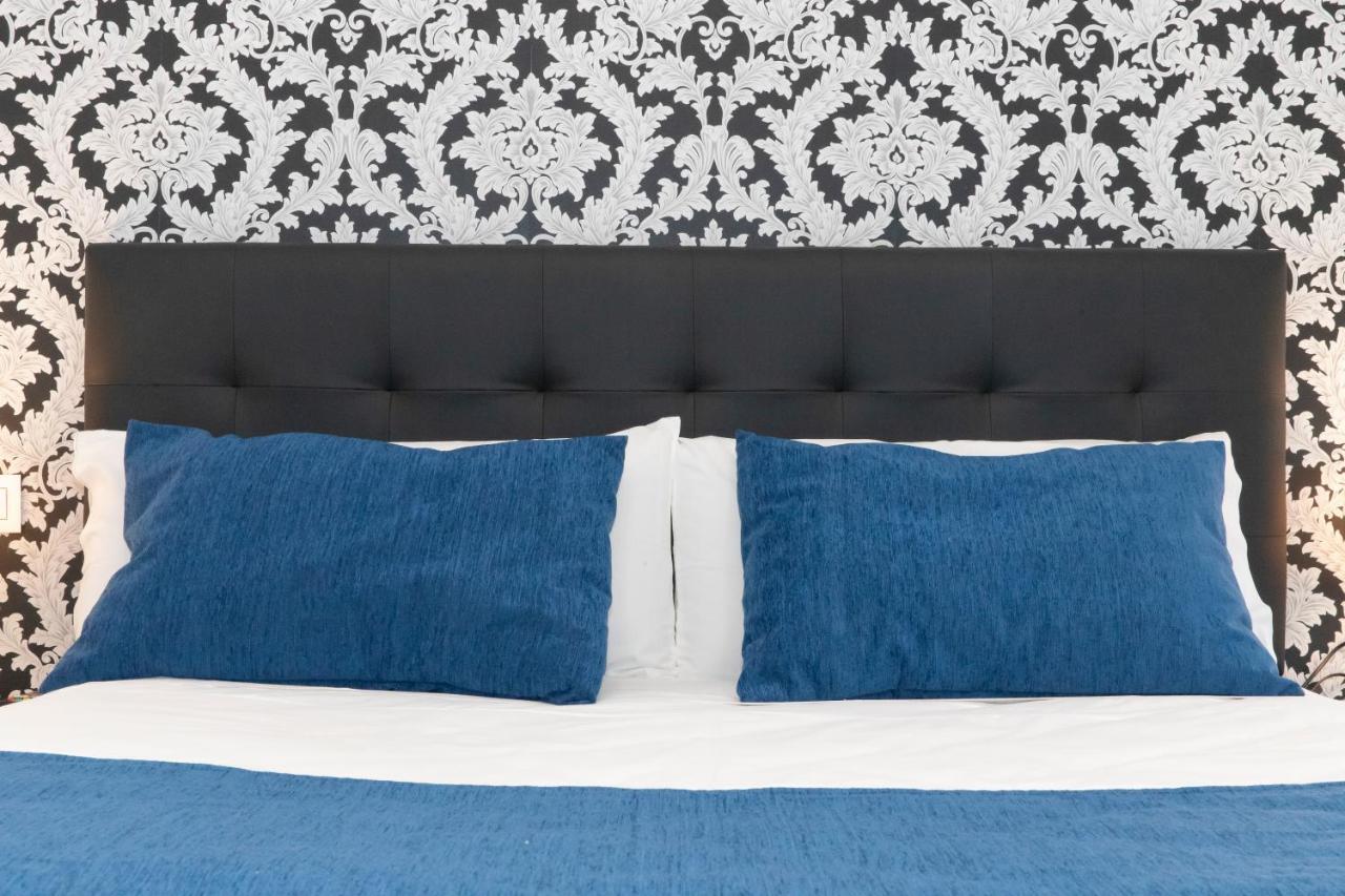 Hostal Boutique I Host You Мадрид Екстериор снимка