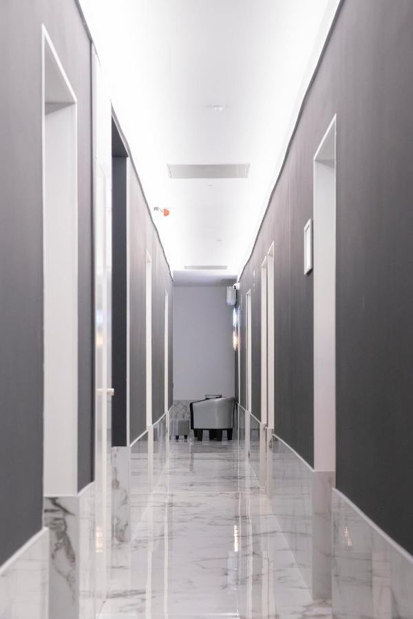 Hostal Boutique I Host You Мадрид Екстериор снимка